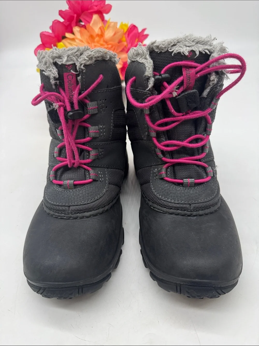 Columbia Kids Dark Gray Winter Boots with Pink Laces Size 3